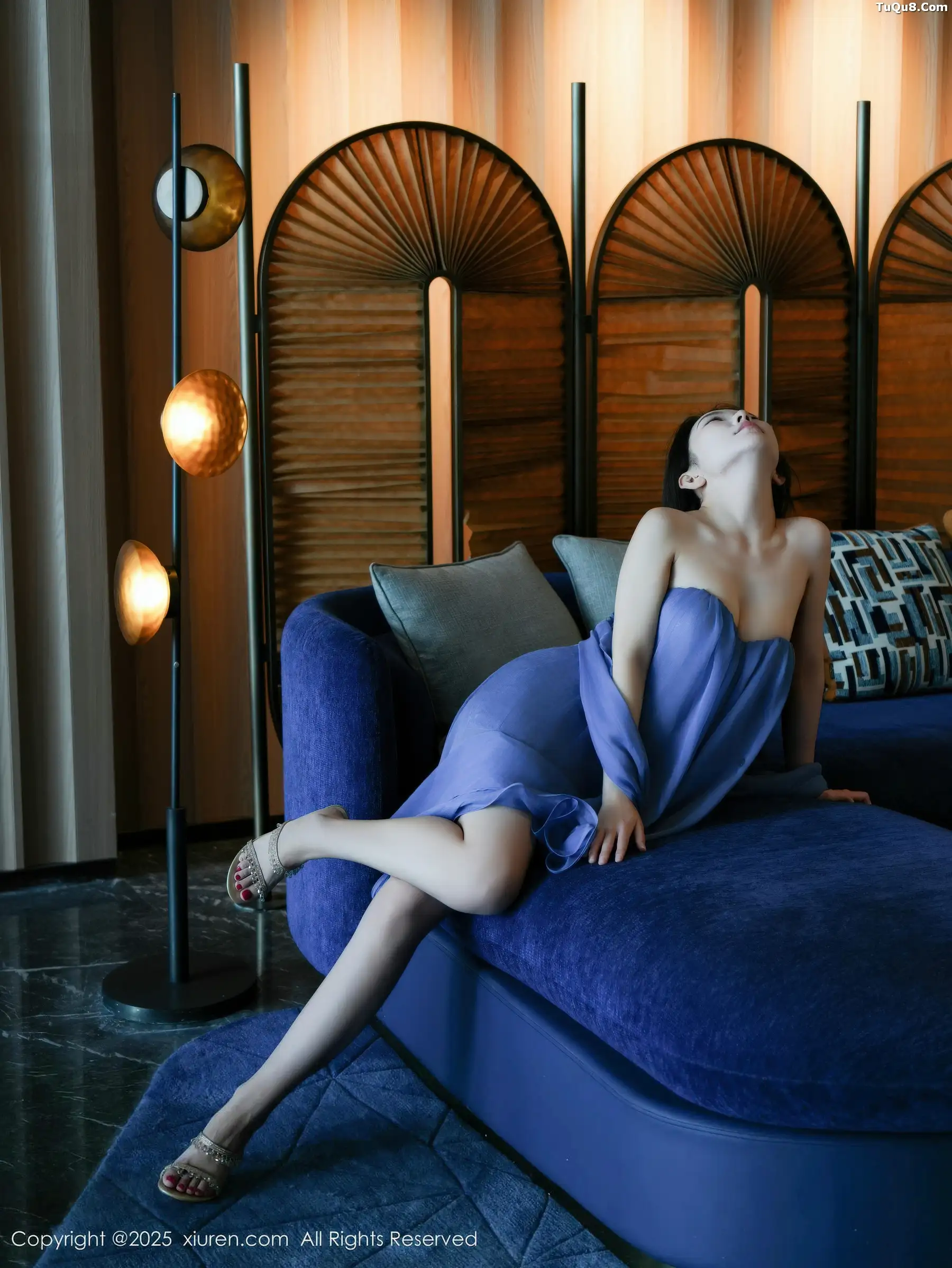 [XiuRen秀人网]第10988期烧烧小桃写真 [52P]-001