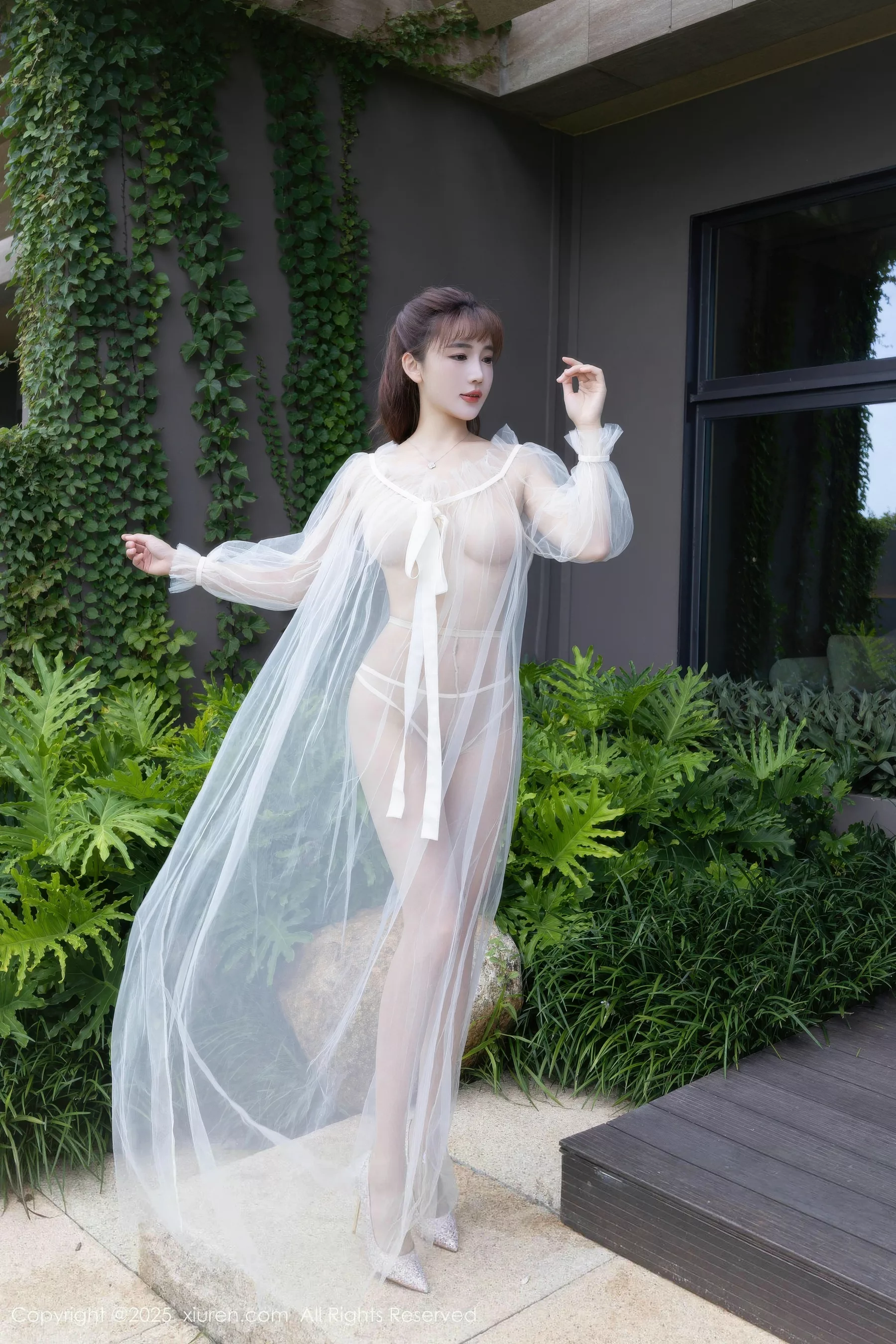 [XiuRen秀人网]第10903期陆萱萱写真 [70P]-001