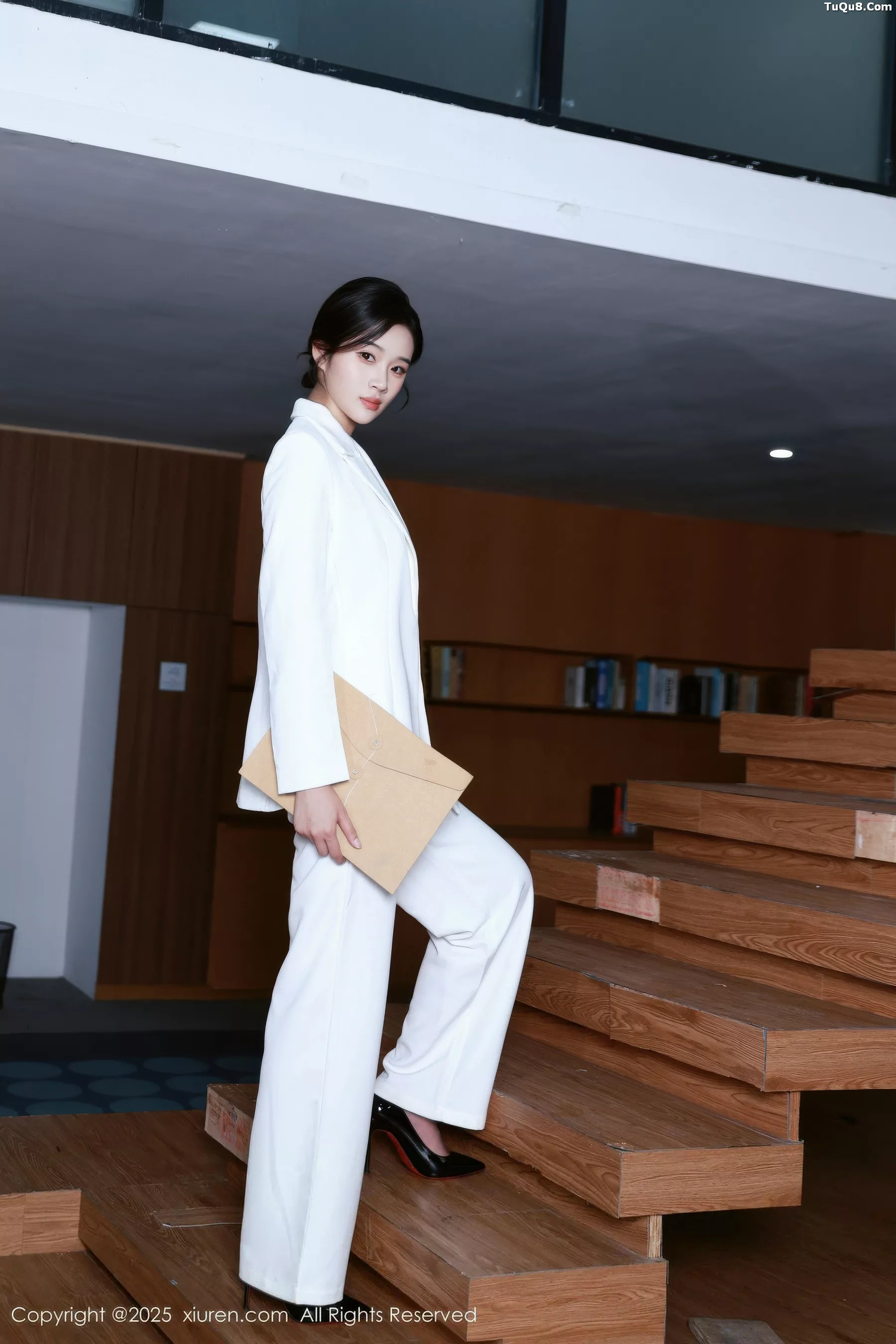 [XiuRen秀人网]第10908期南乔写真 [72P]-001