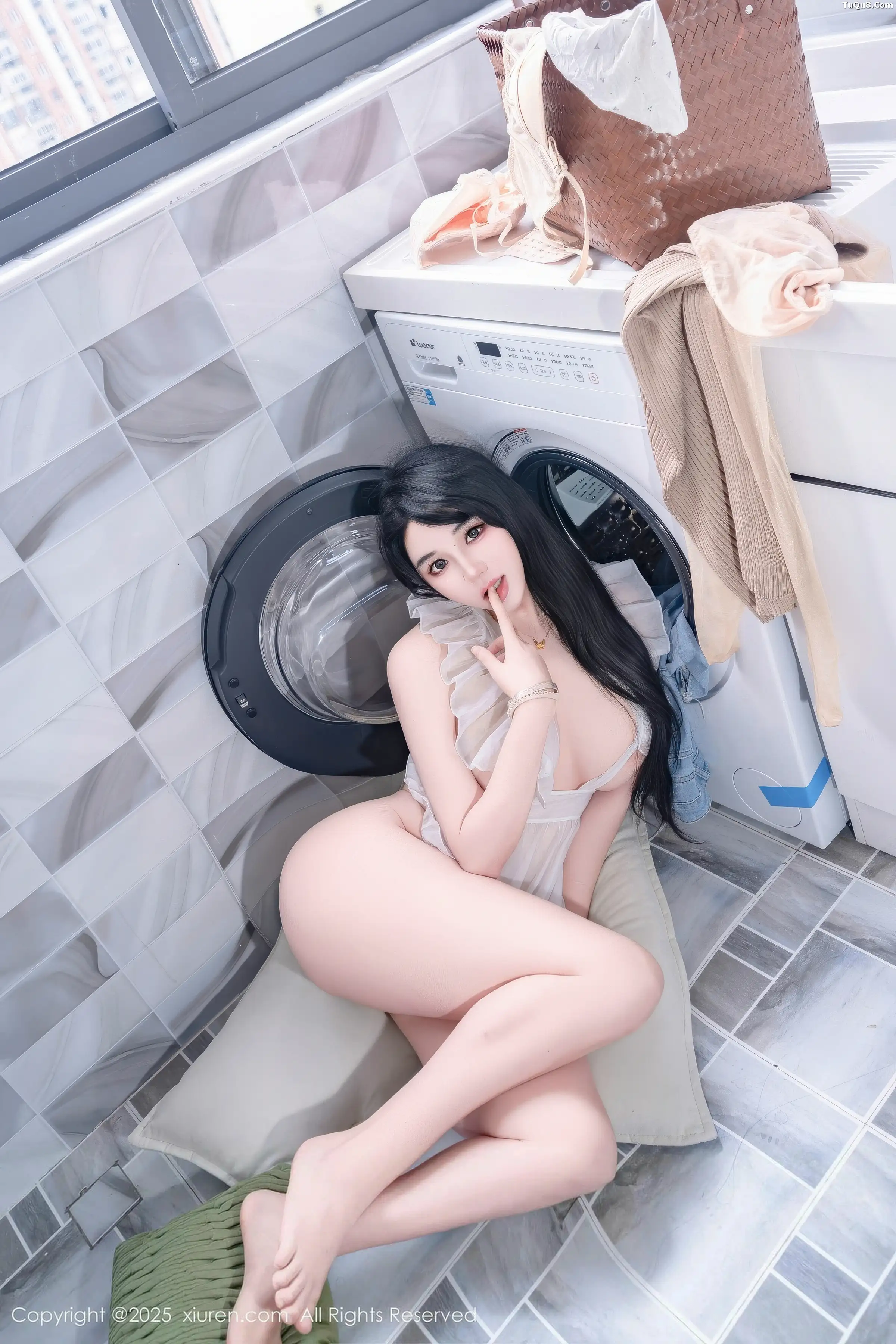 [XiuRen秀人网]第11010期汐汐爱吃草莓写真 [83P]-070