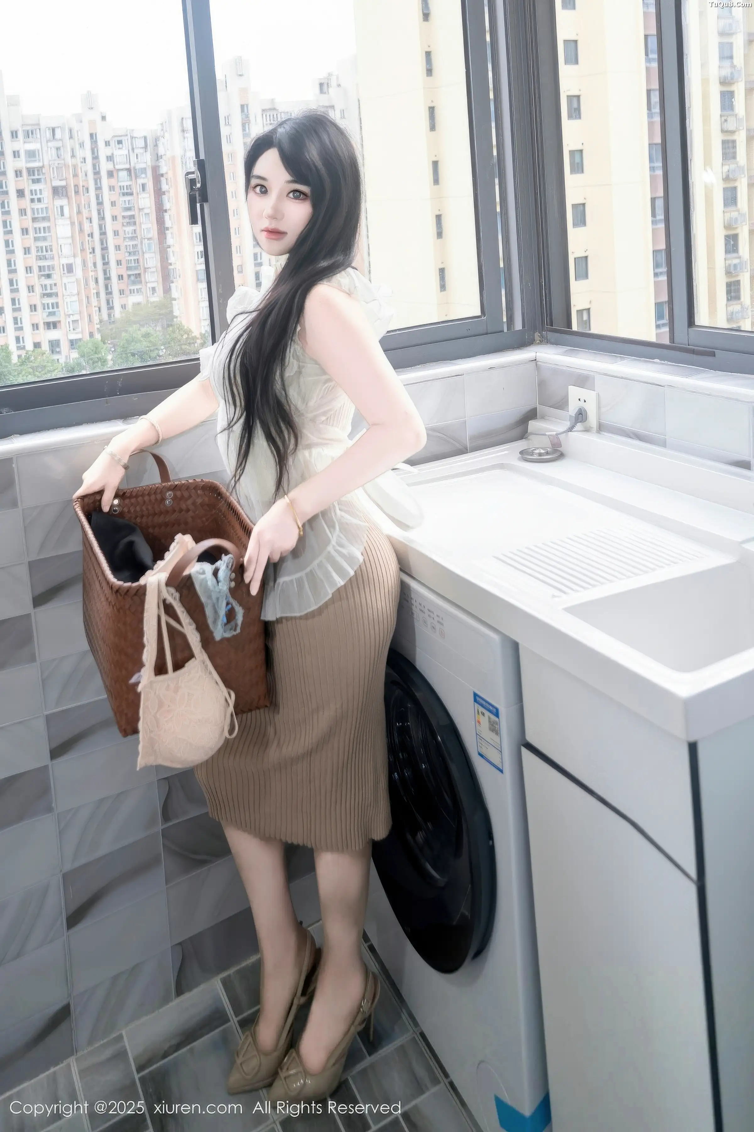 [XiuRen秀人网]第11010期汐汐爱吃草莓写真 [83P]-007