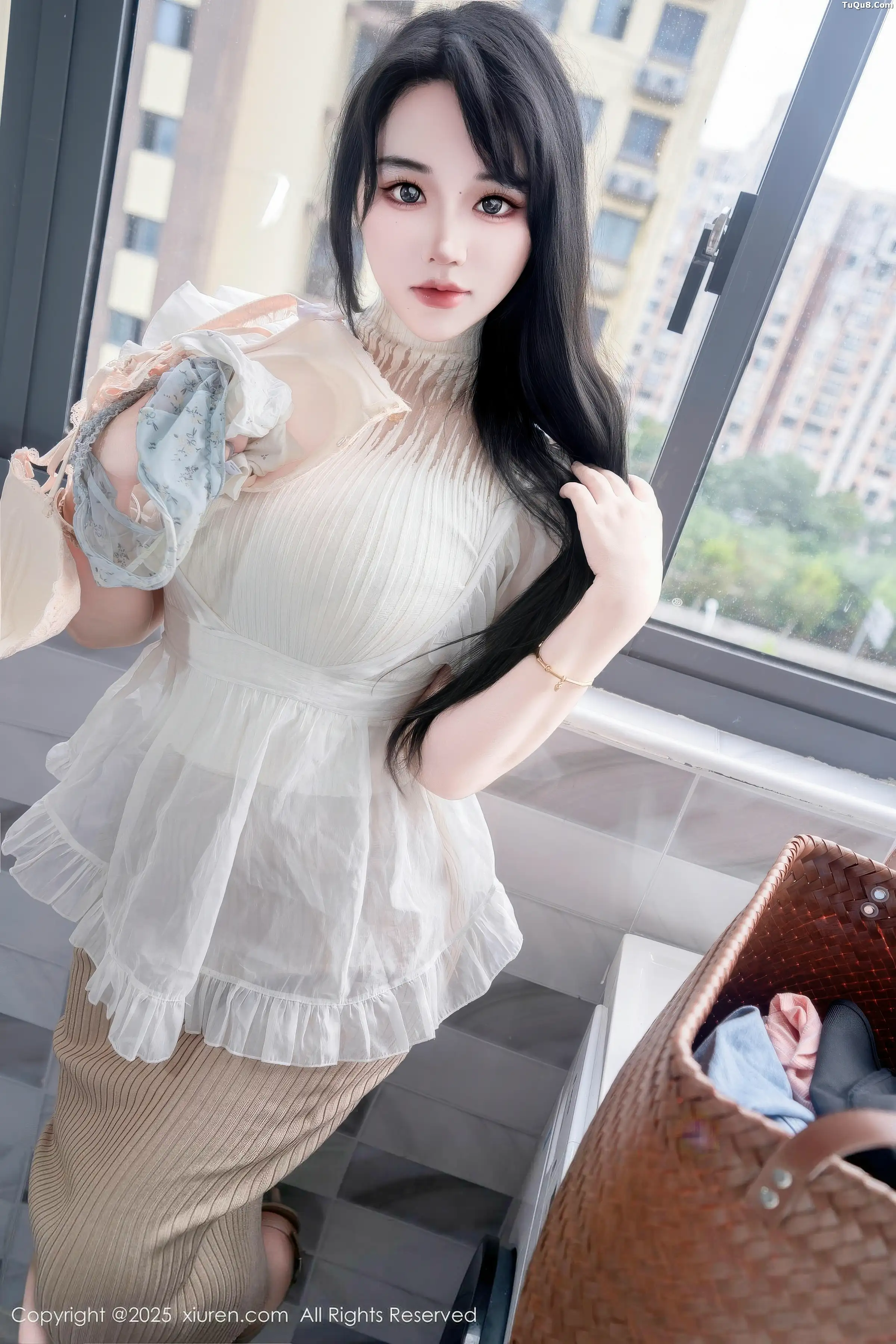 [XiuRen秀人网]第11010期汐汐爱吃草莓写真 [83P]-013