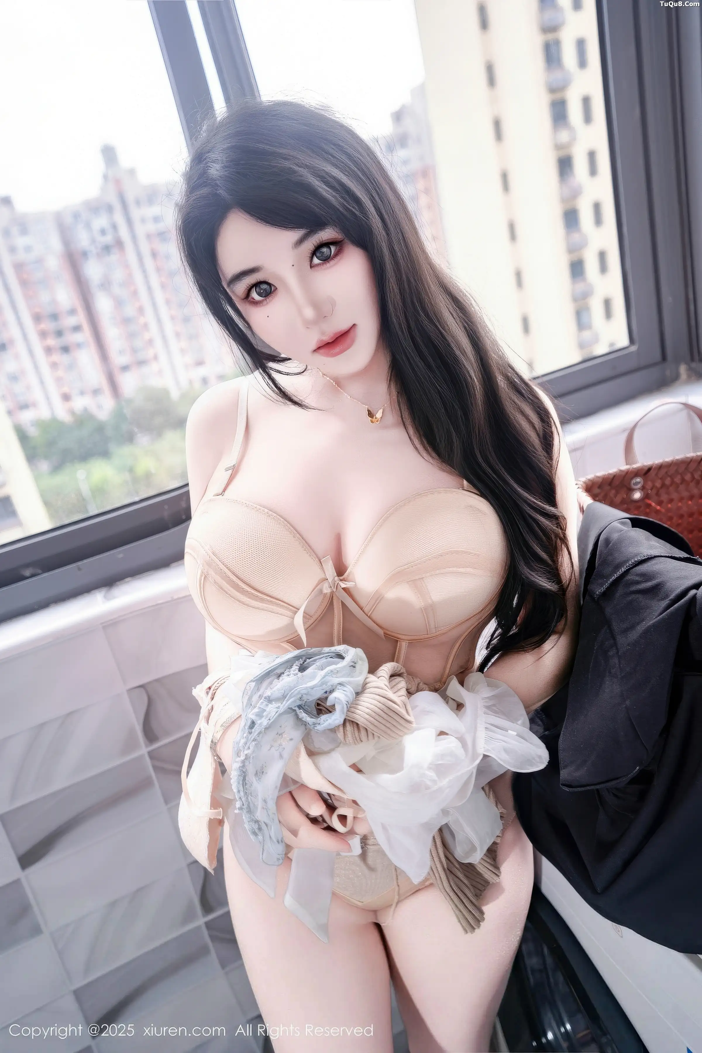 [XiuRen秀人网]第11010期汐汐爱吃草莓写真 [83P]-026