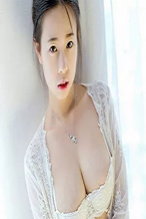 [XiuRen秀人网]第641期草莓zz写真 [64P]