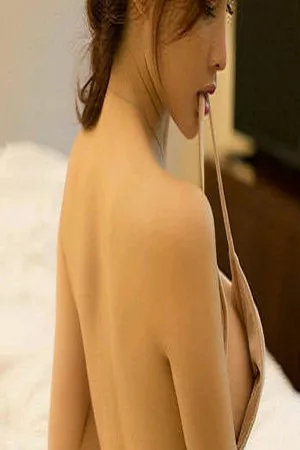 [YouMi尤蜜荟]第081期土肥圆矮挫穷写真 [42P]