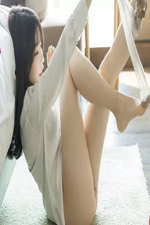 [Imiss爱蜜社]第413期芝芝写真 [77P]