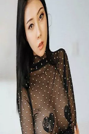 [XiuRen秀人网]第1912期果儿写真 [50P]