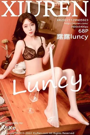 [XiuRen秀人网]第5923期露露写真 [68P]
