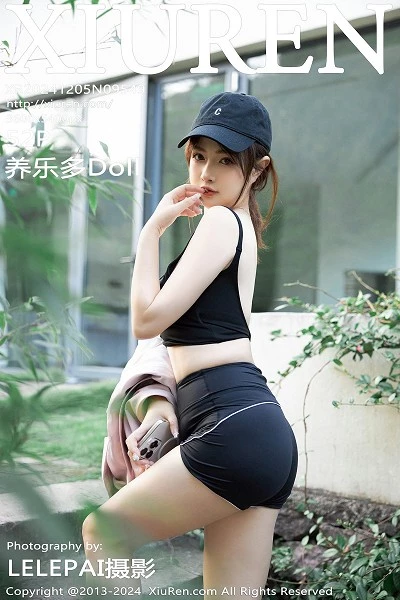 [XiuRen秀人网]第9549期养乐多写真 [72P]