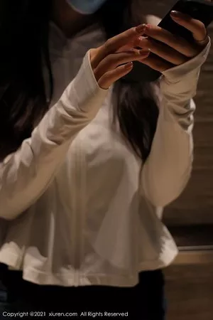 [XiuRen秀人网]第3956期蓝莓写真 [78P]
