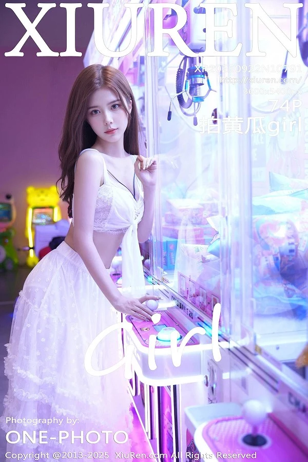 [XiuRen秀人网]第10791期拍黄瓜写真 [74P]